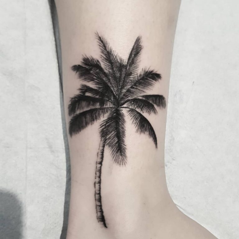Cute and Fascinating Tattoos For Girls - Page 9 of 51 - tracesofmybody .com