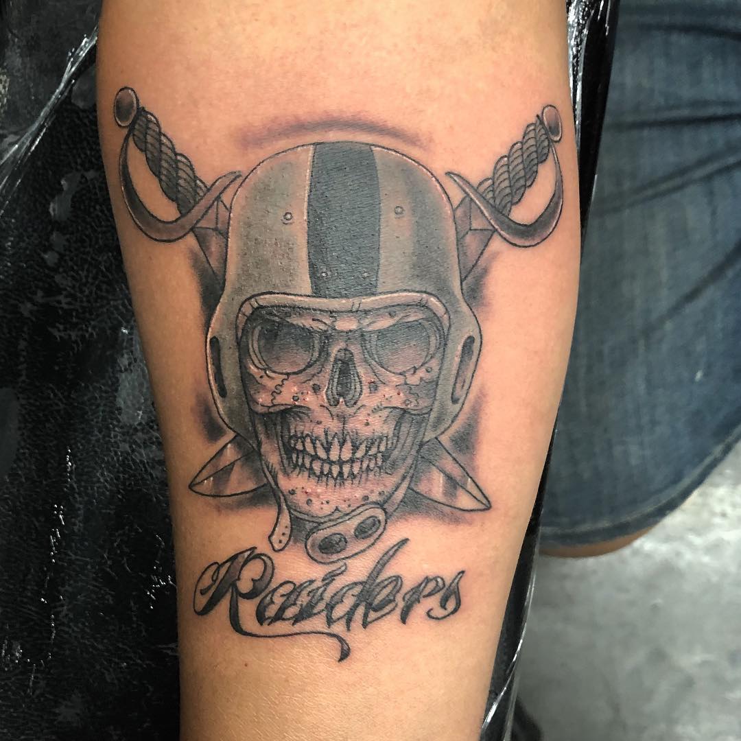 Raiders tattoos Oakland raiders logo Nfl oakland raiders
