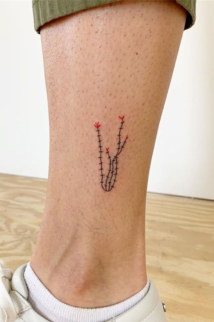 The 10 Best Ankle Tattoos Ideas & Designs